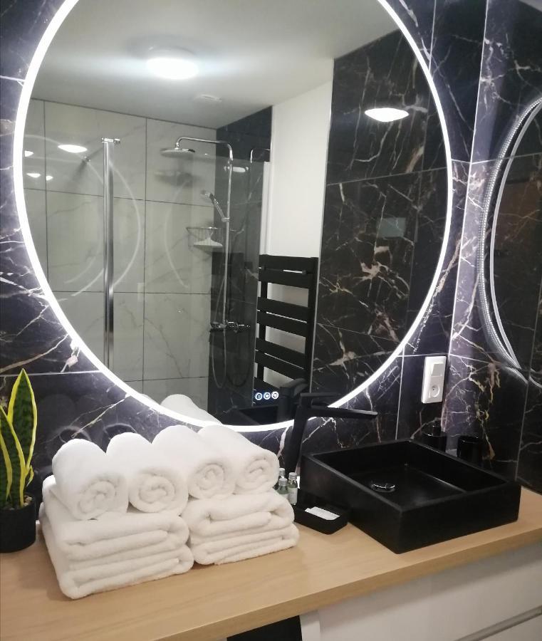 L'Escale Tropicale, Appartement Independant Avec Terrasse Privative Saint-Quentin  Kültér fotó